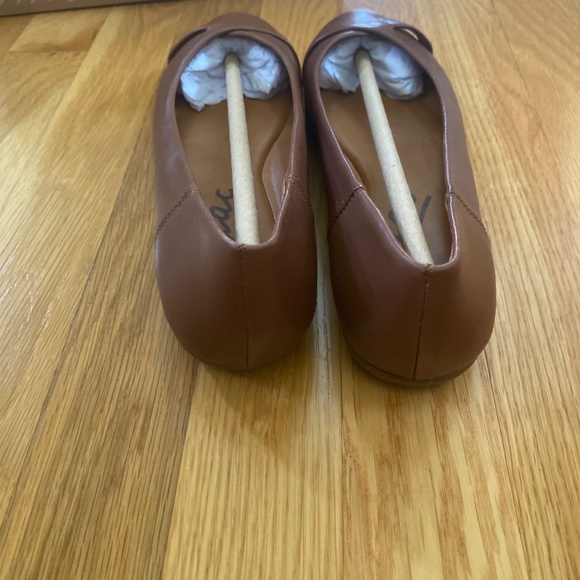 Zodiac women’s leather flats - Picture 5 of 8